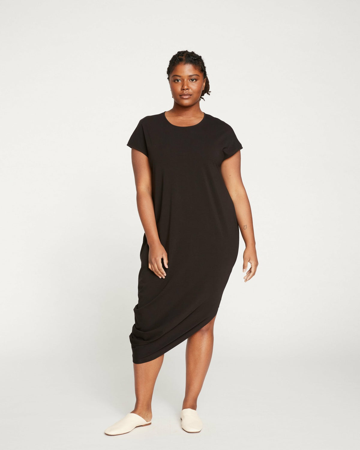 Iconic Geneva Dress - Black | Universal Standard