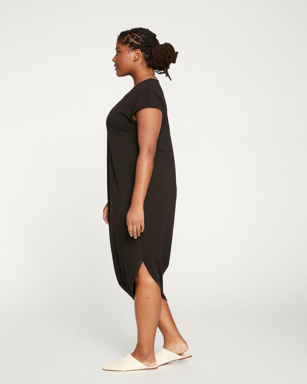 Iconic Geneva Dress - Black | Universal Standard
