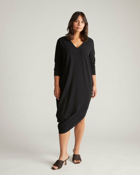 Iconic Long Sleeve V-Neck Geneva Dress - Black | Universal Standard