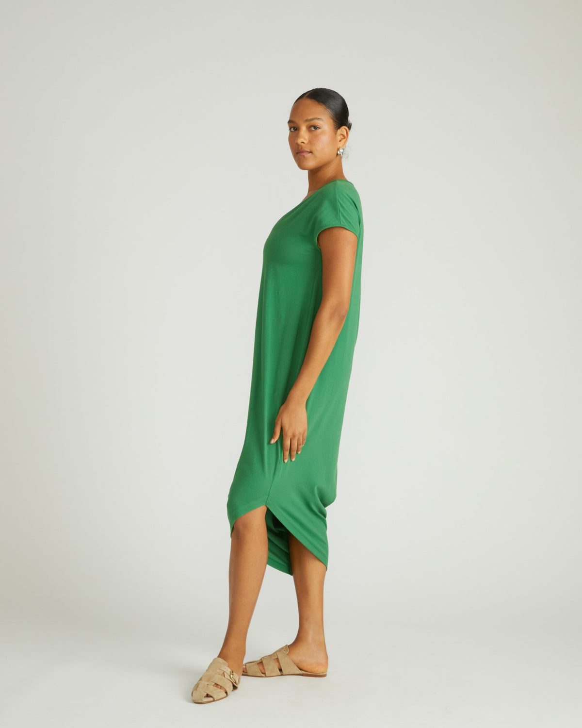 Iconic Geneva V-Neck Dress - Clover | Universal Standard