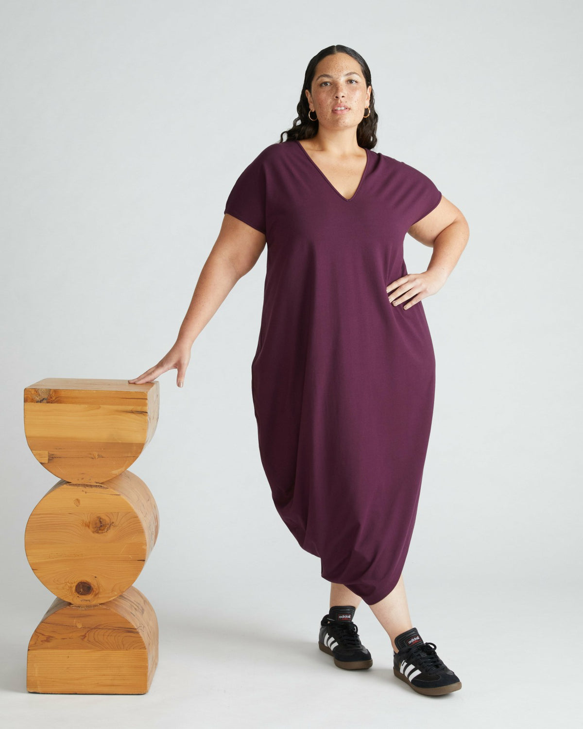 Iconic Geneva V-Neck Dress - Acai | Universal Standard