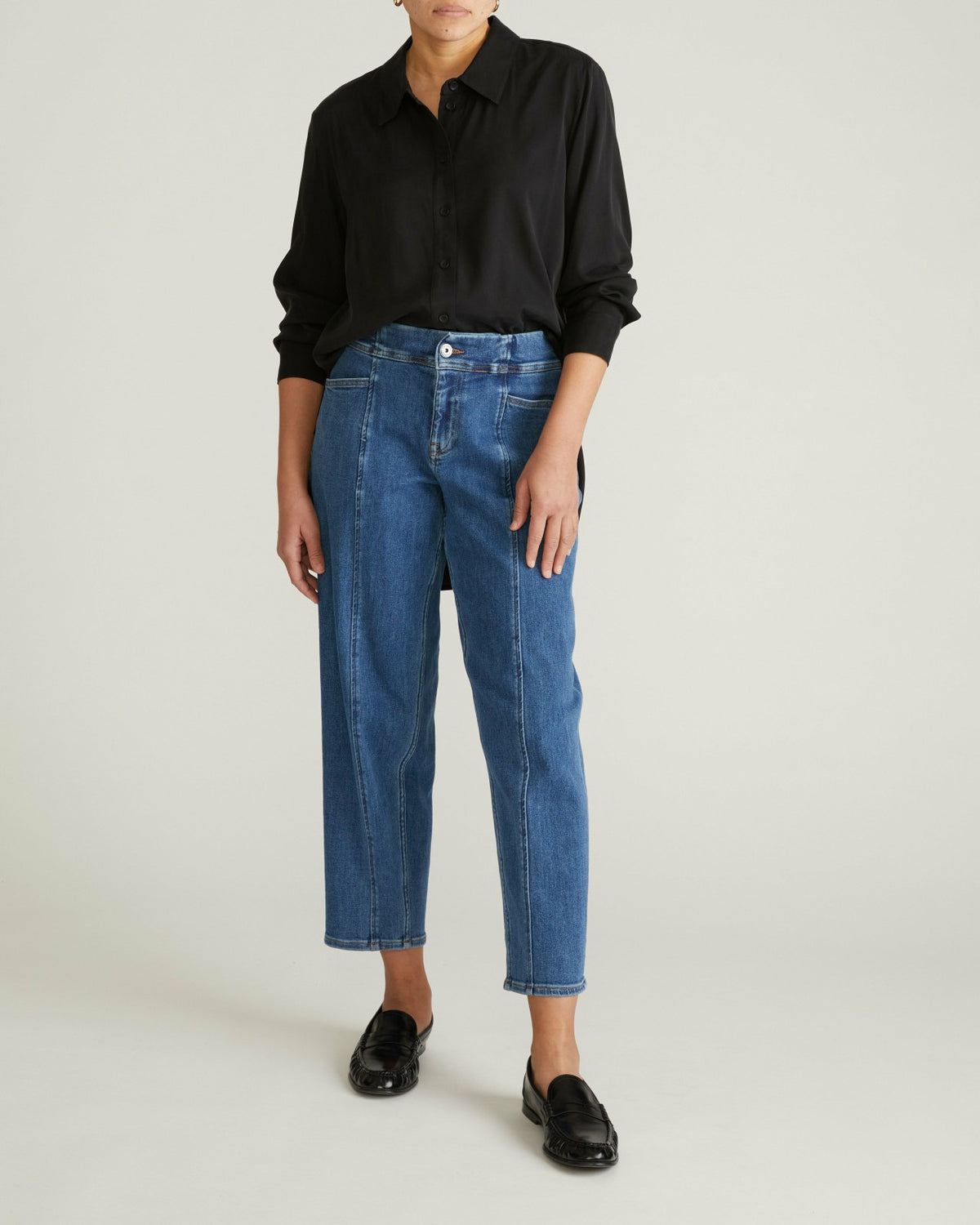 Cooling Stretch Cupro Artist Shirt - Black | Universal Standard