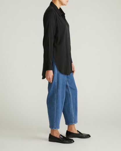 Cooling Stretch Cupro Artist Shirt - Black | Universal Standard