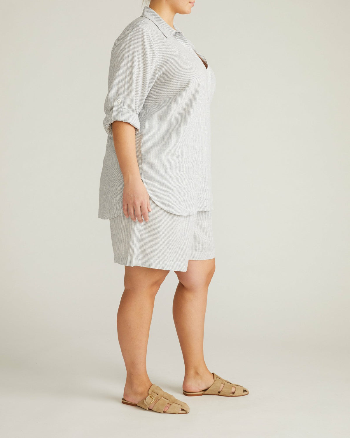 Juniper Linen Blend Easy Pull-On Shorts - Beach Stripe | Universal Standard