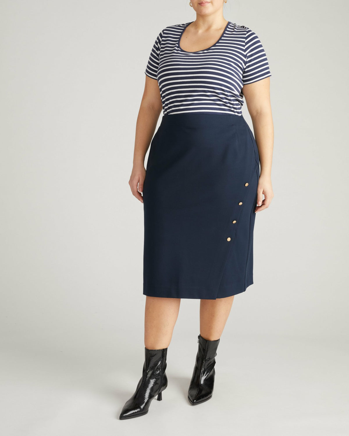 Anya Ponte Skirt - Navy with Gold Buttons | Universal Standard