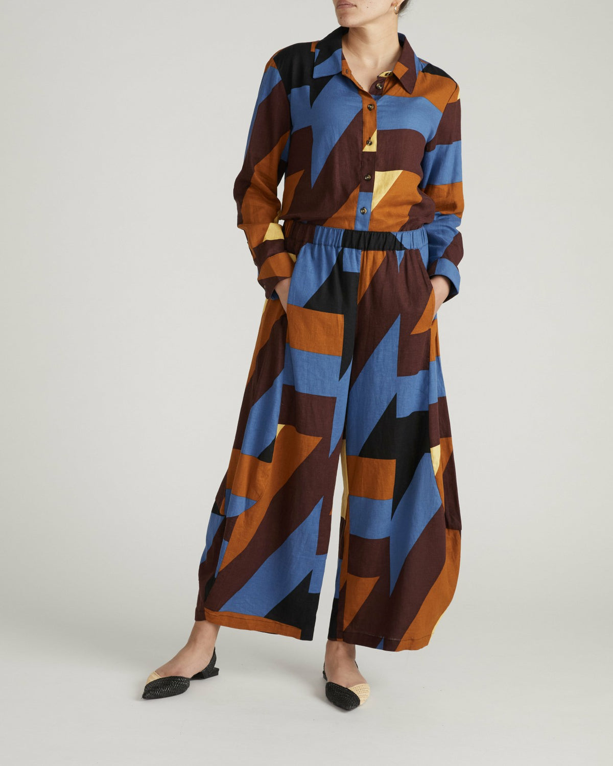 Cosma Barrel Leg Linen Blend Pants - Beach Ombra Print | Universal Standard