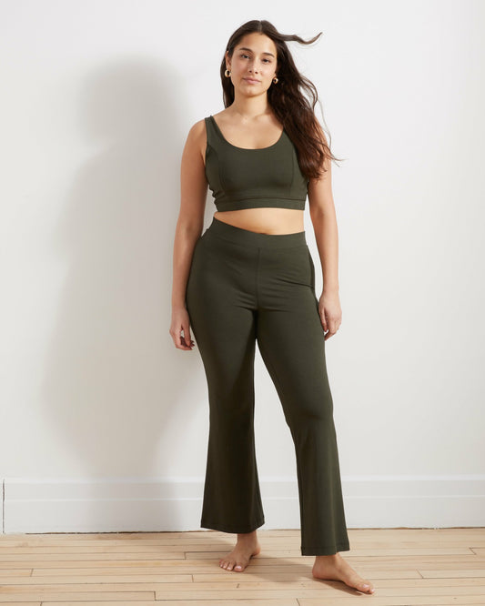Roya Bootcut Legging - Nori | Universal Standard