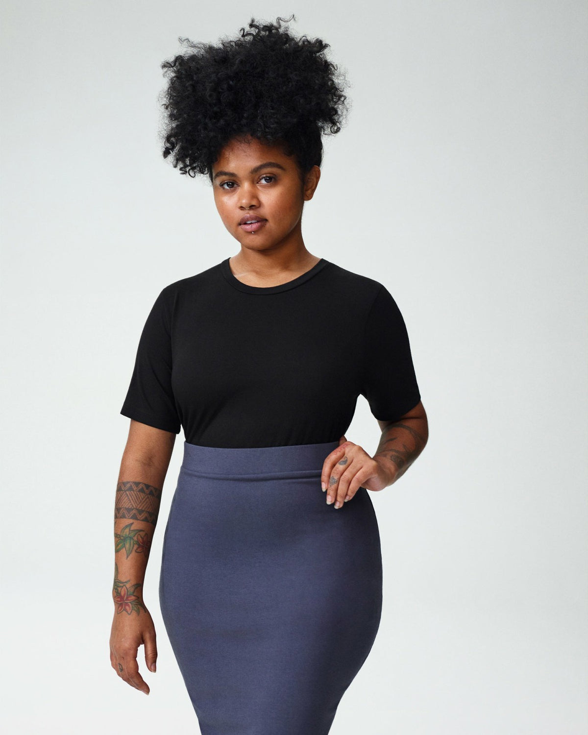 Petite Tee Rex - Black | Universal Standard