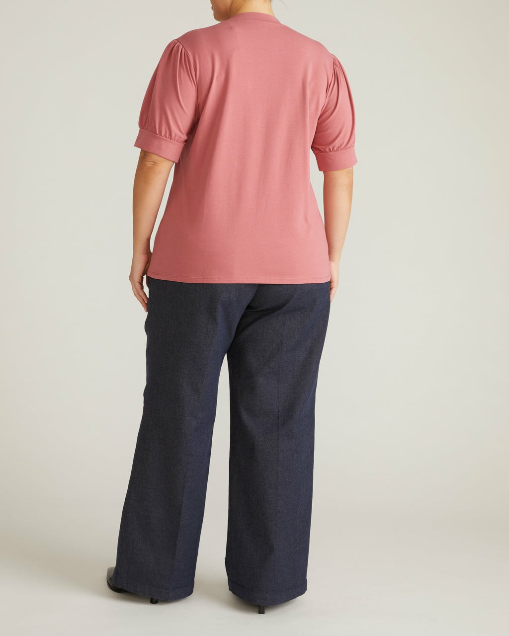 Pouf Sleeve Tee - Virginia Rose | Universal Standard