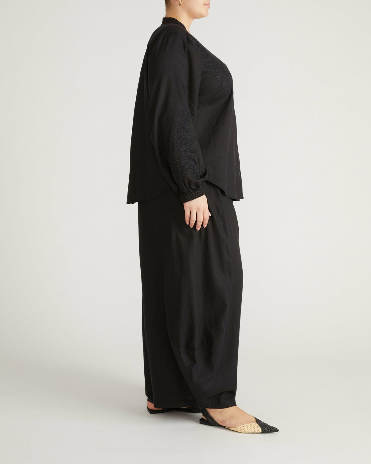 Frances Embroidered Linen Blend Blouse - Black | Universal Standard