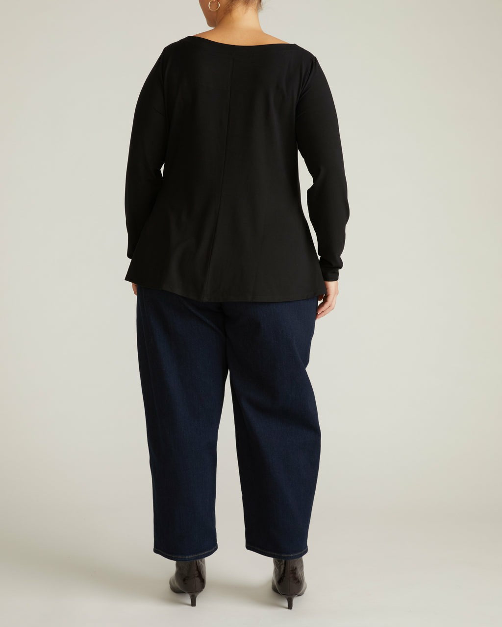 Cassandra Divine Jersey Top - Black | Universal Standard