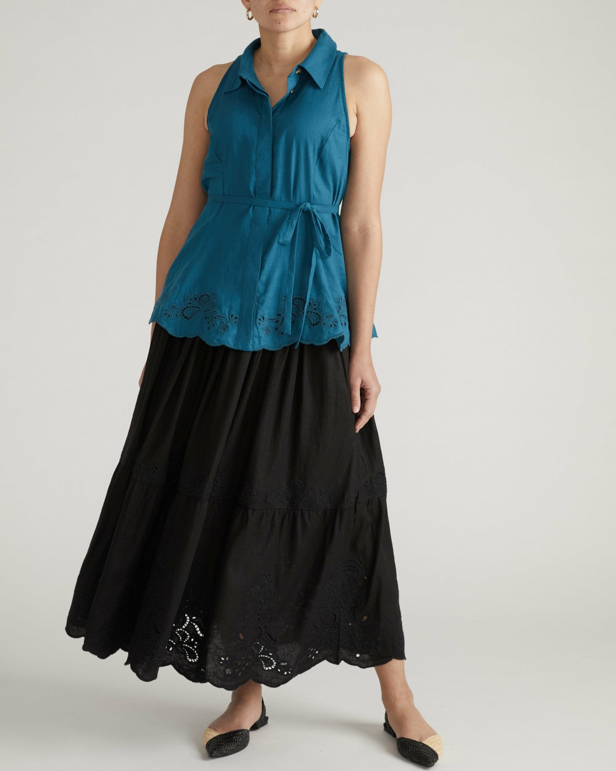 Adelaide Embroidered Sleeveless Linen Blend Shirt - Ink Blue | Universal Standard