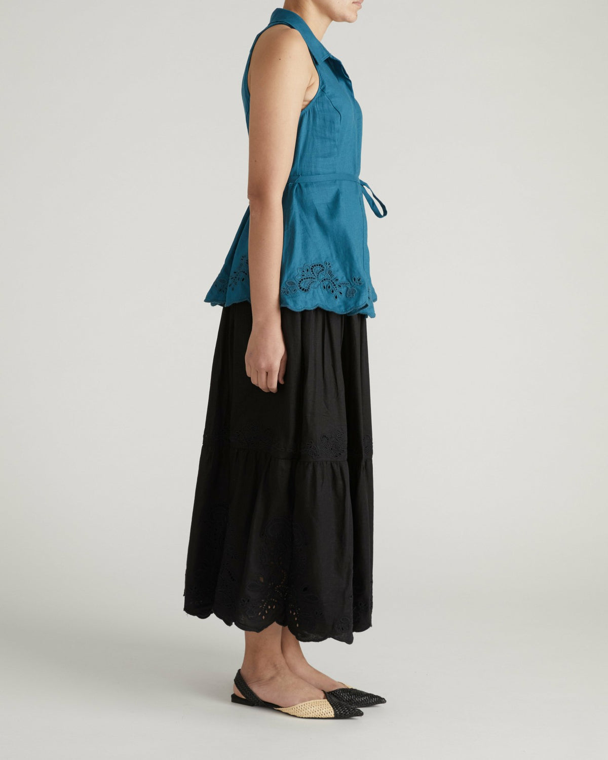 Adelaide Embroidered Sleeveless Linen Blend Shirt - Ink Blue | Universal Standard