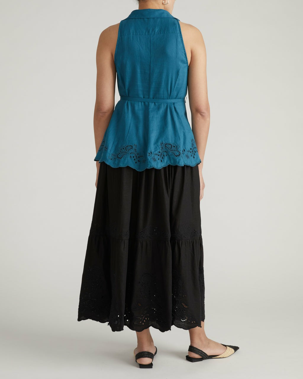 Adelaide Embroidered Sleeveless Linen Blend Shirt - Ink Blue | Universal Standard