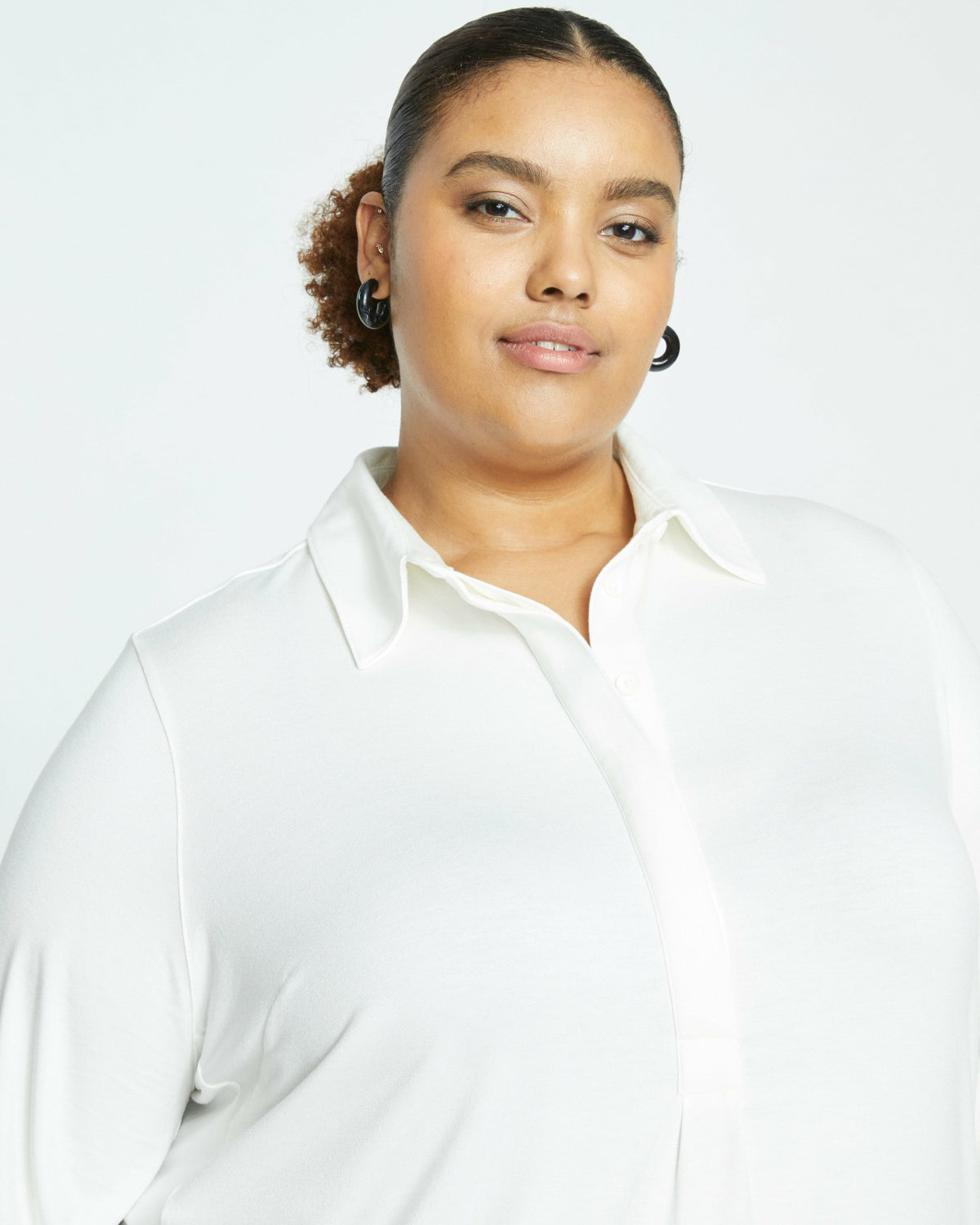 Elbe Popover Liquid Jersey Shirt Classic Fit - White | Universal Standard