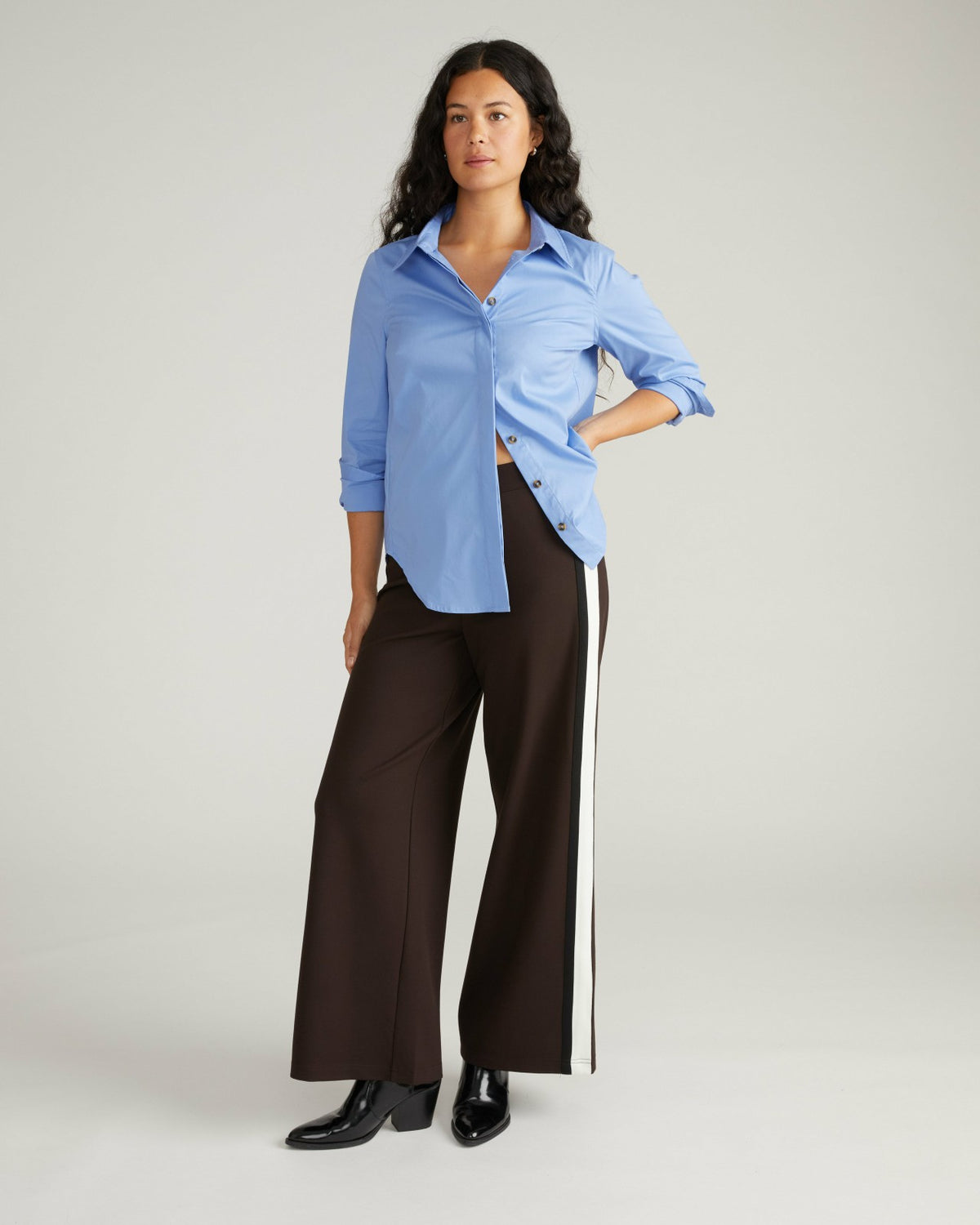 Elbe Stretch Poplin Shirt Classic Fit - Soft Blue | Universal Standard