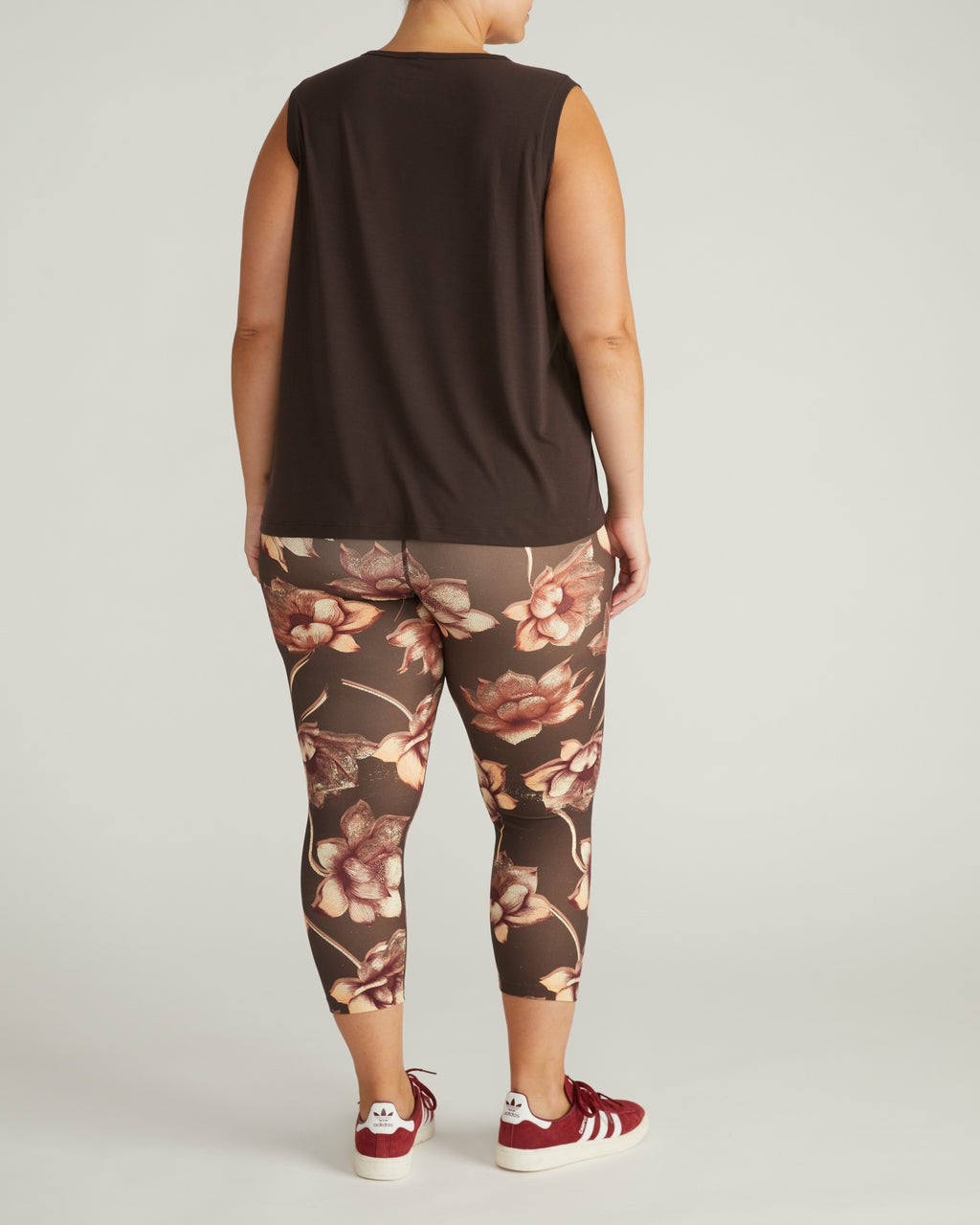Mia Movement Tank - Deep Brown | Universal Standard