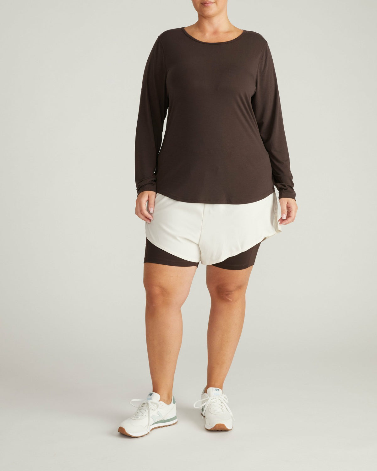 Mia Long Sleeve Movement Tee - Deep Brown | Universal Standard