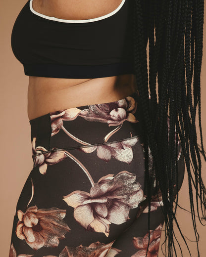 Next-to-Naked Cropped Legging - Lotus Print | Universal Standard