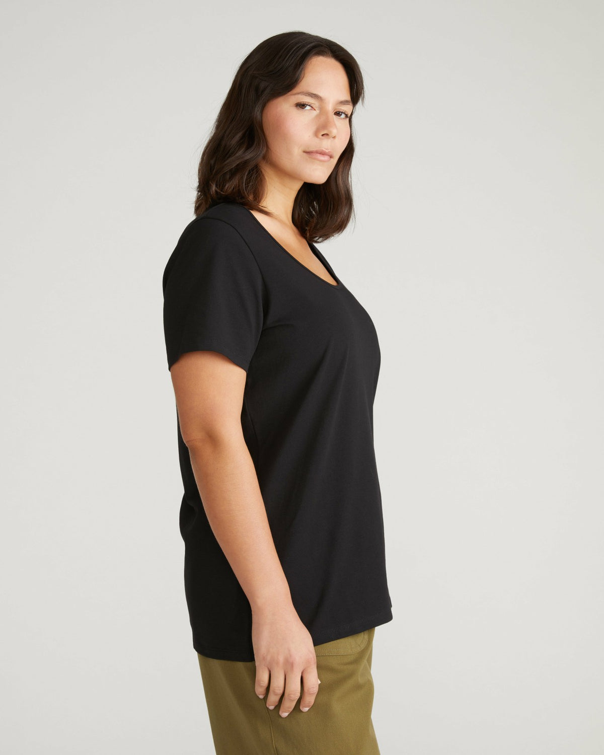 Scoop Neck Tee - Black | Universal Standard