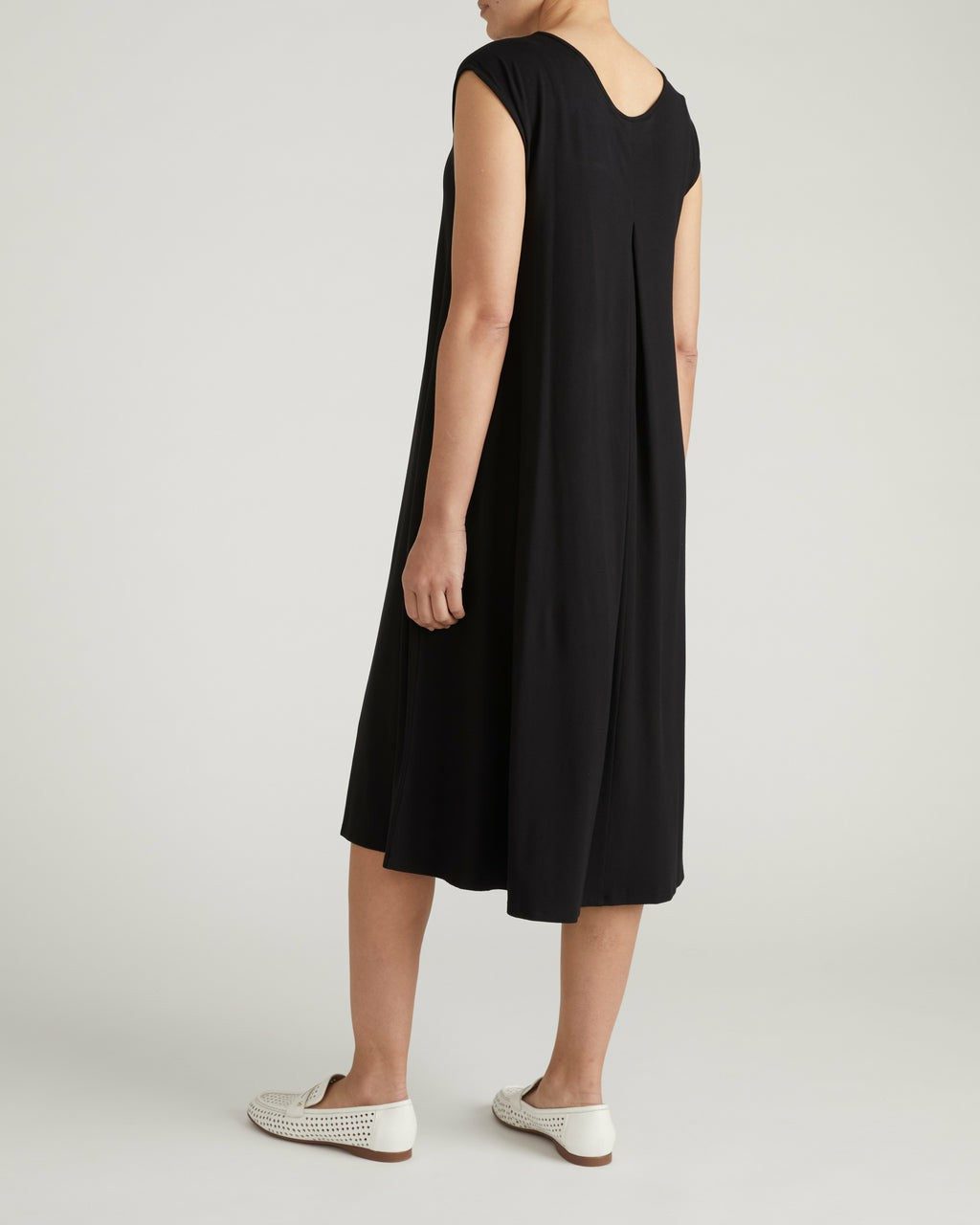Capri Divine Jersey Flared Dress - Black | Universal Standard