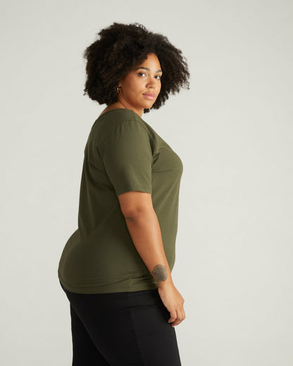 Double V Tee - Nori | Universal Standard