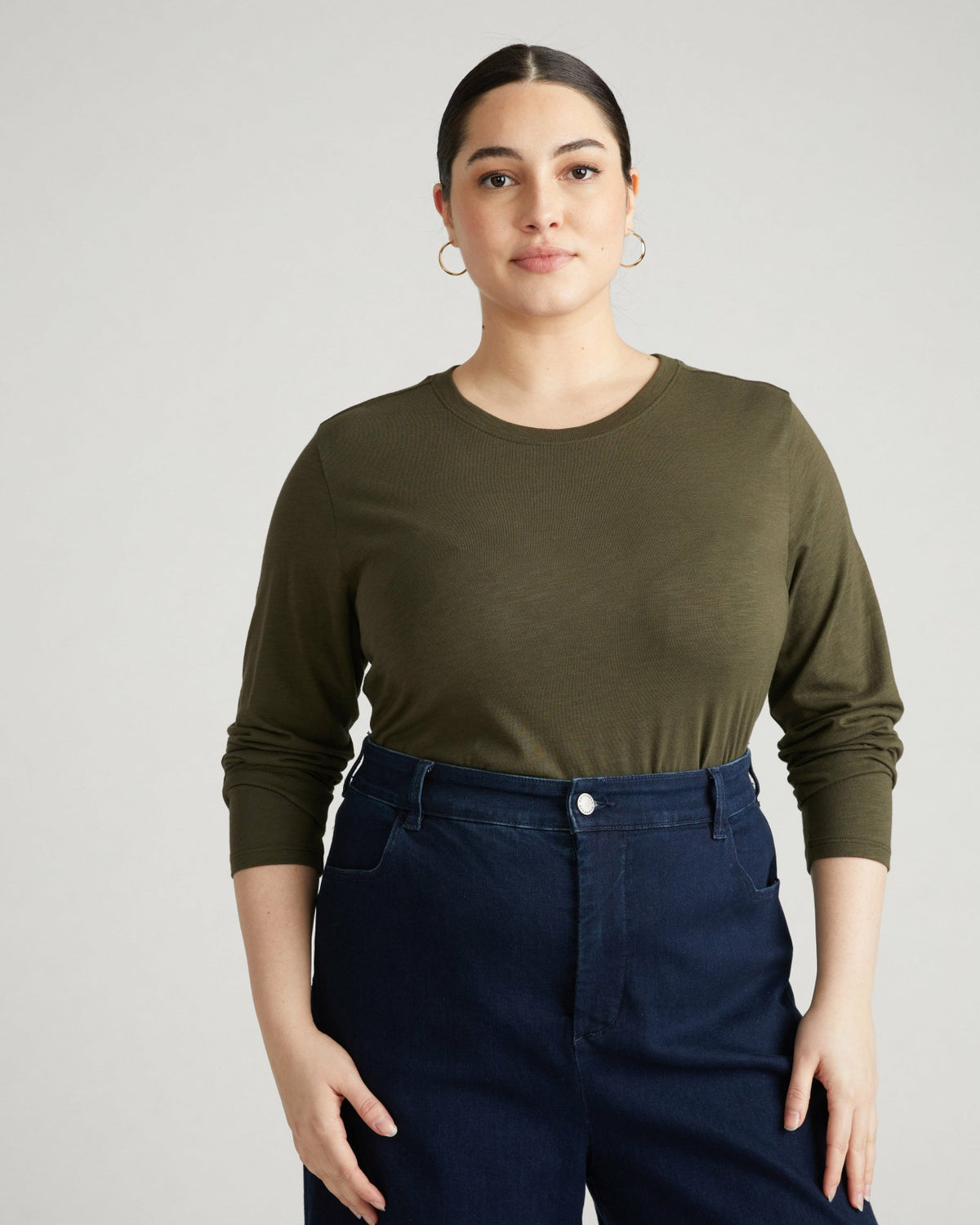 Light-As-Air Long Sleeve Crew Neck Tee - Nori | Universal Standard