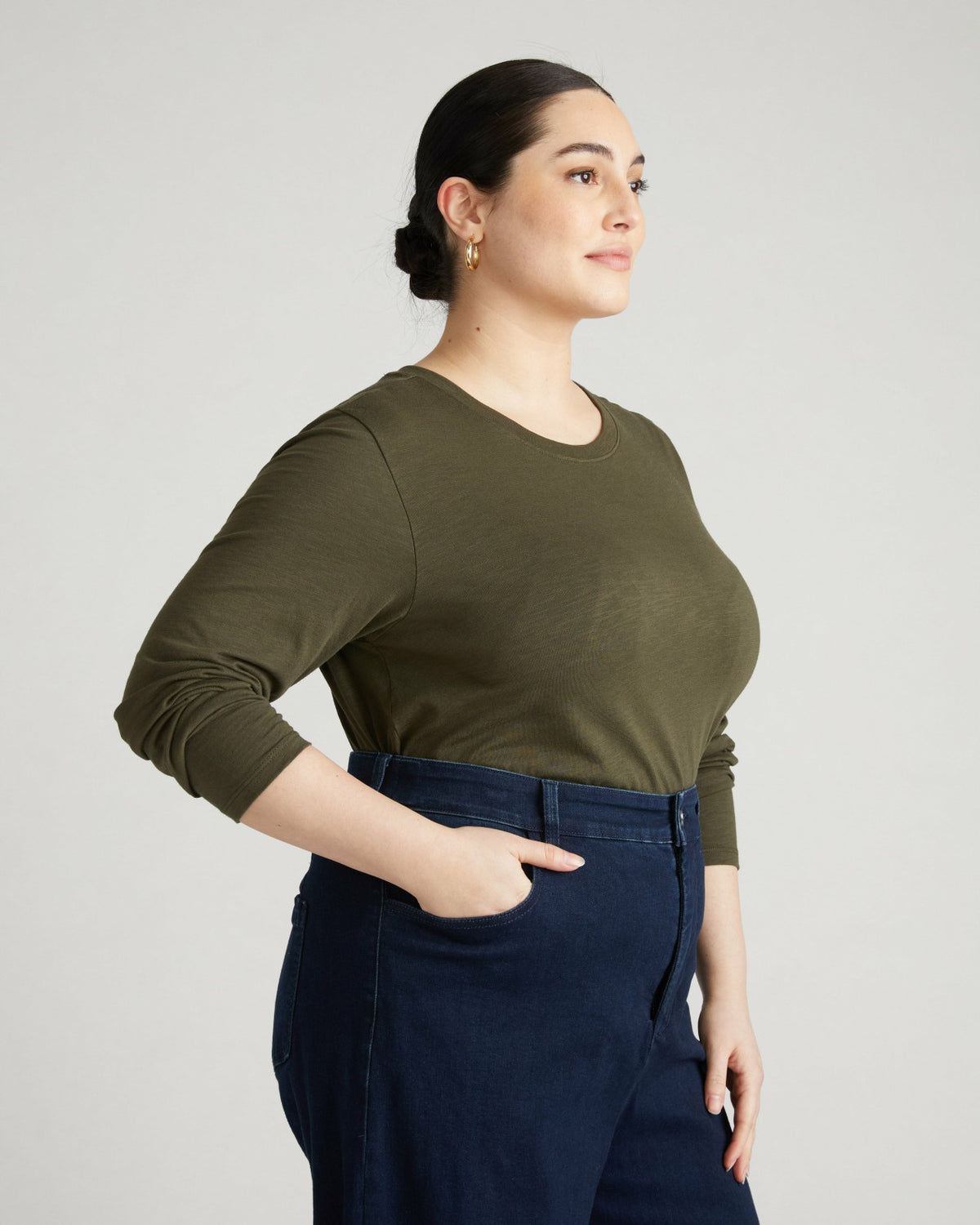 Light-As-Air Long Sleeve Crew Neck Tee - Nori | Universal Standard