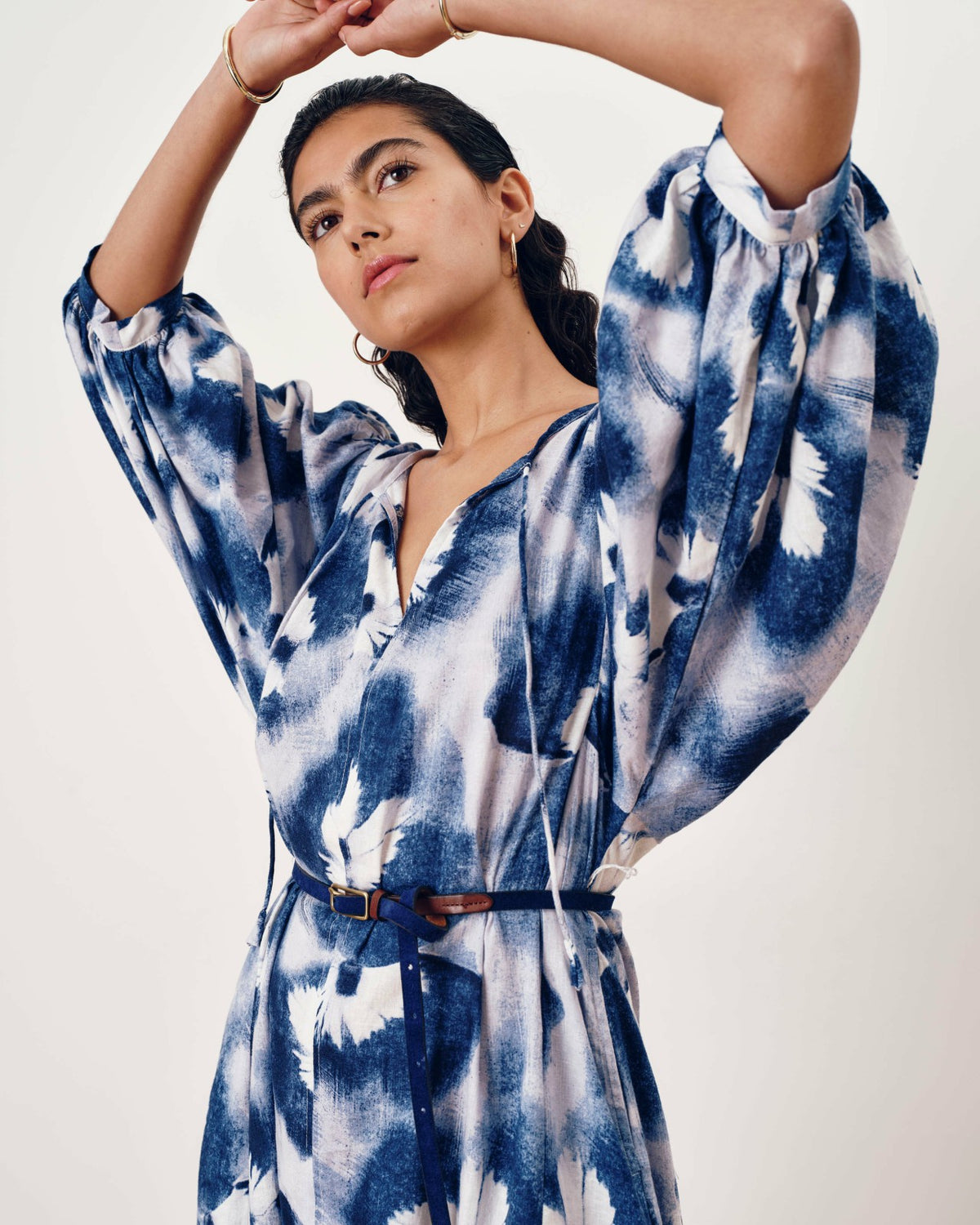 Amparo Linen Blend Dress - Blue Pressed Flower Print | Universal Standard