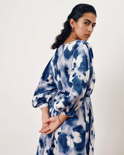 Amparo Linen Blend Dress - Blue Pressed Flower Print | Universal Standard
