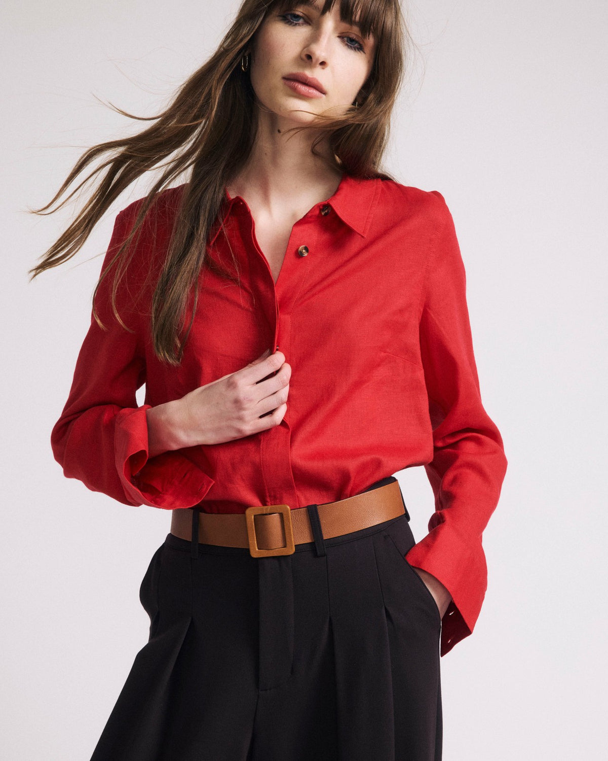 Elbe Stretch Linen Blend Shirt - Brilliant Red | Universal Standard