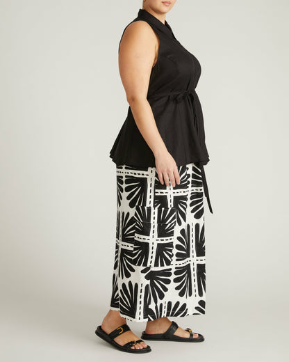 Adelaide Sleeveless Linen Blend Shirt - Black | Universal Standard