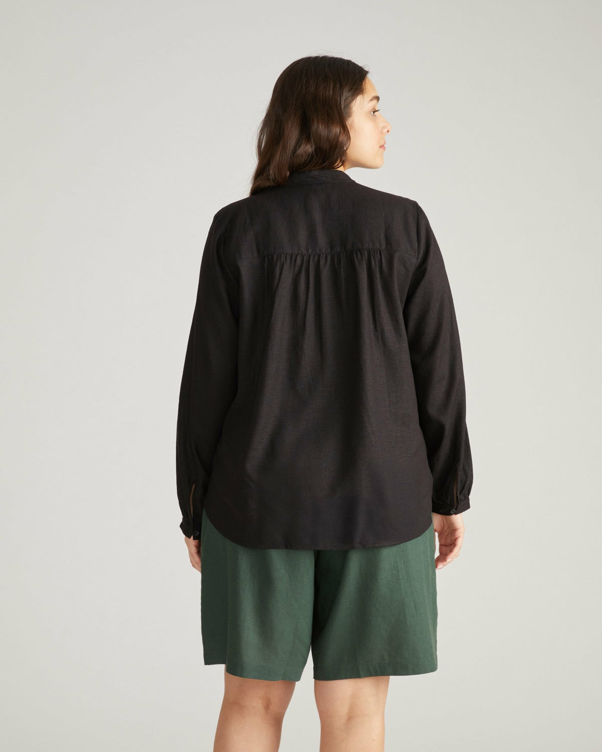 Avalon Linen Blend Blouse - Black | Universal Standard