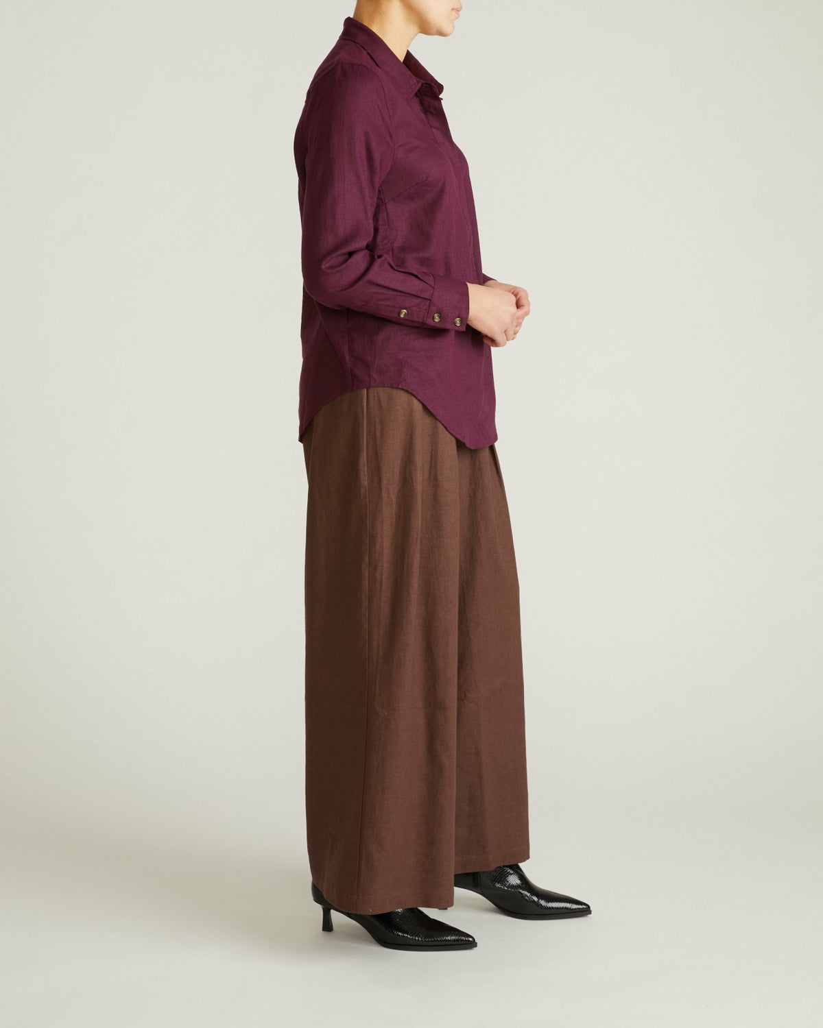 Elbe Popover Stretch Linen Blend Shirt - Acai | Universal Standard