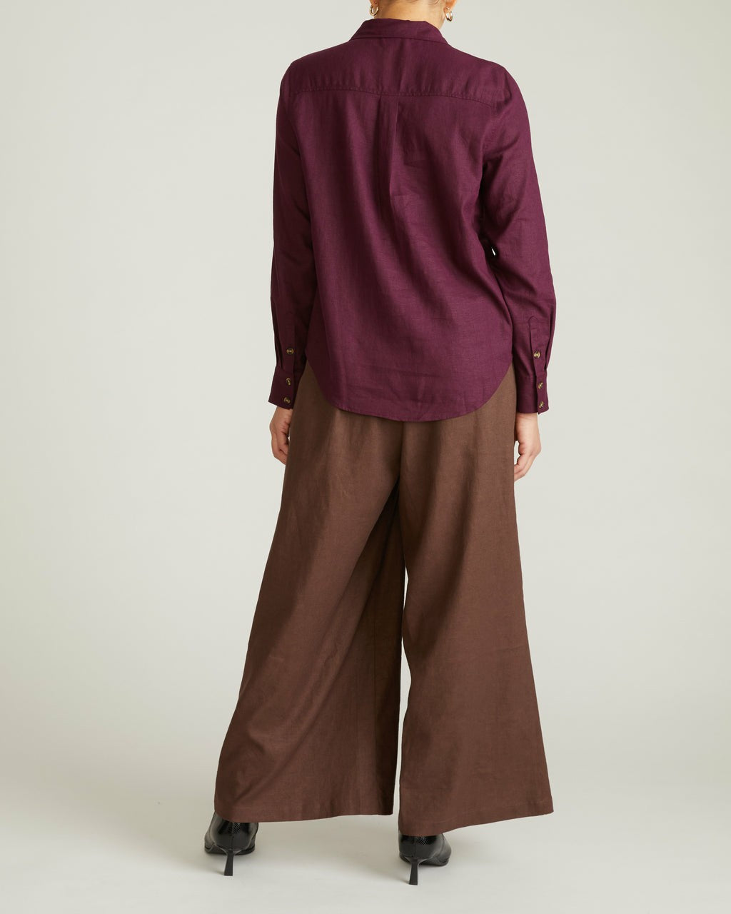 Elbe Popover Stretch Linen Blend Shirt - Acai | Universal Standard