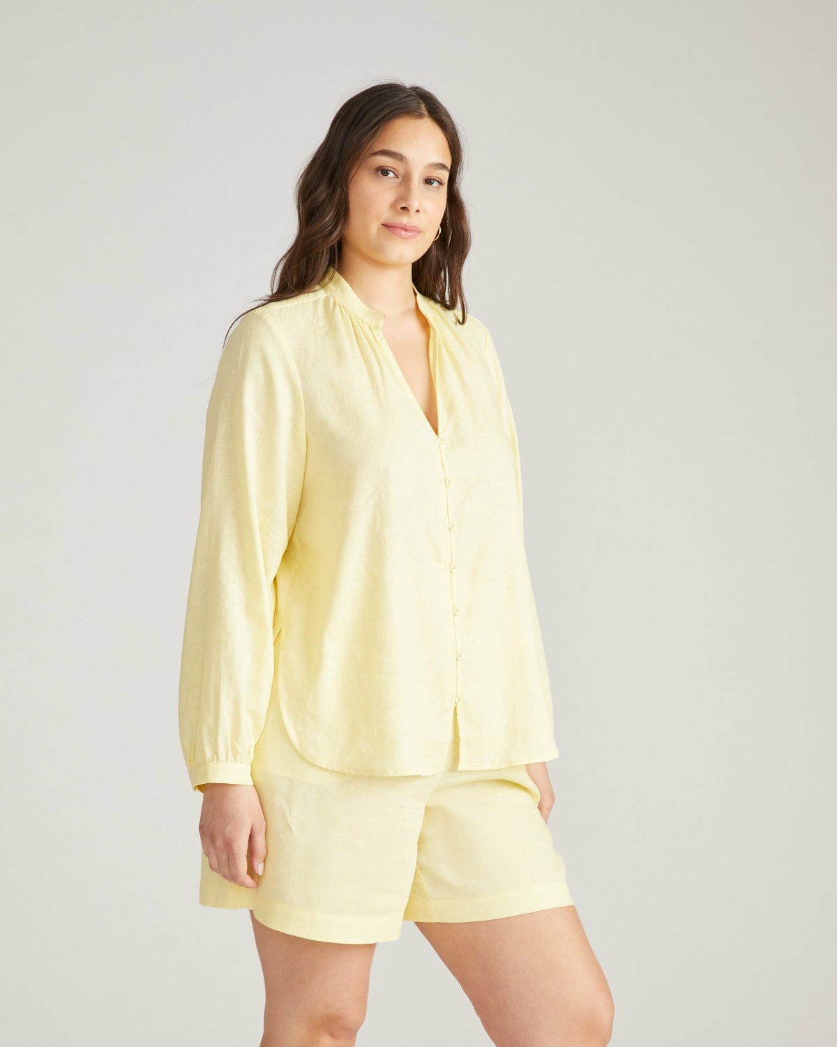 Avalon Linen Blend Blouse - Twinkle | Universal Standard
