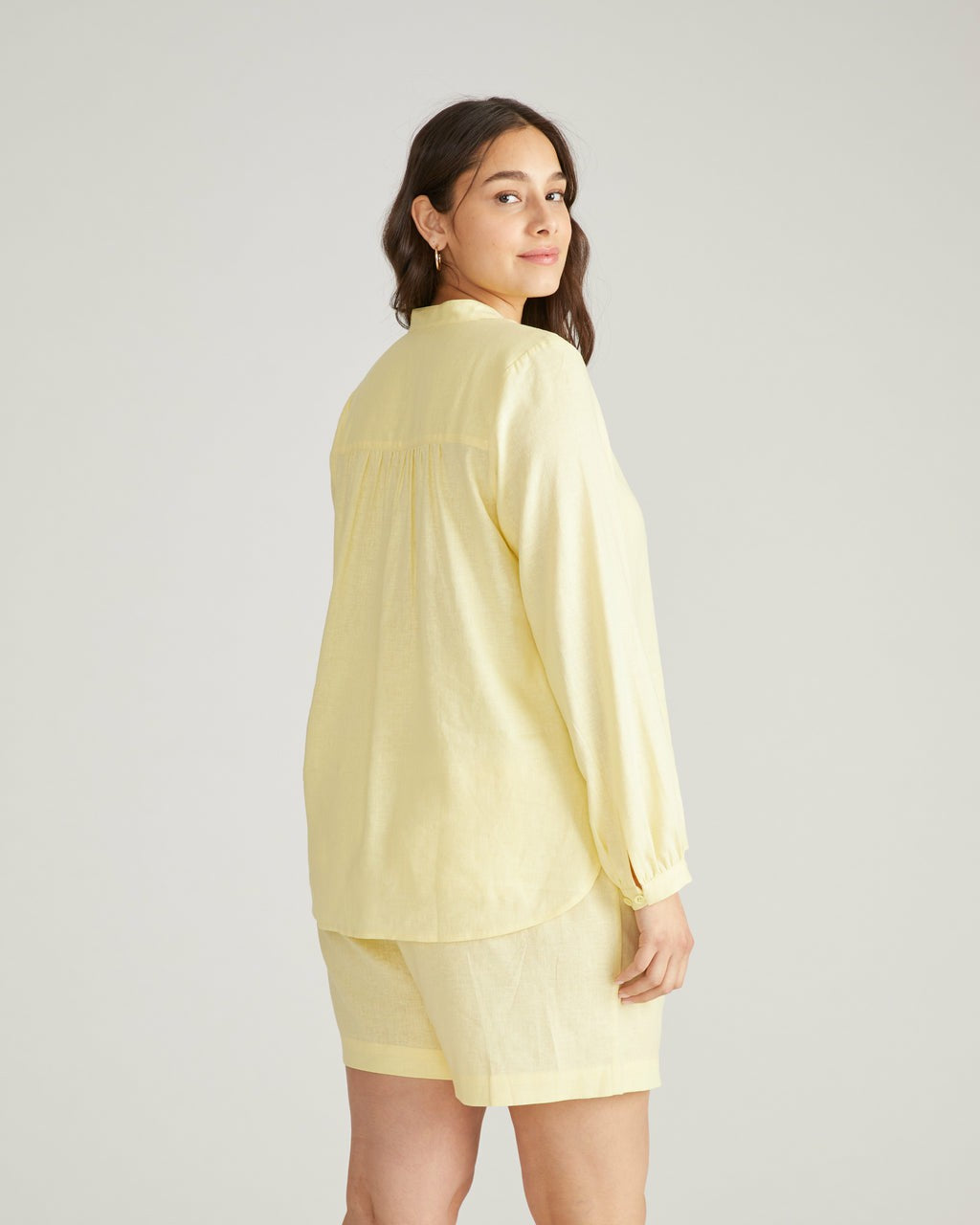 Avalon Linen Blend Blouse - Twinkle | Universal Standard
