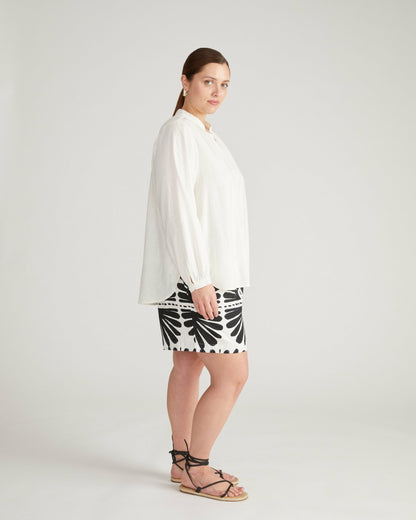 Avalon Linen Blend Blouse - Natural White | Universal Standard