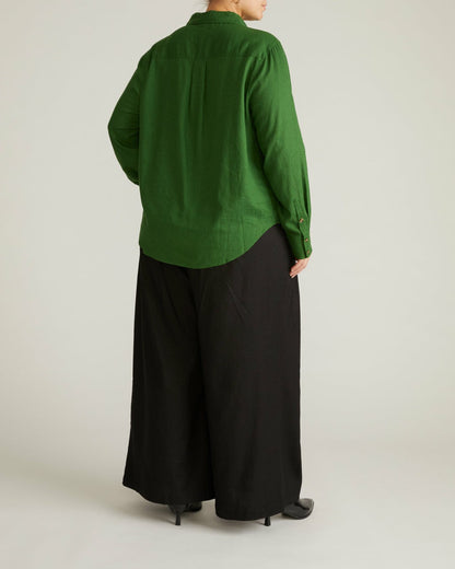 Elbe Popover Stretch Linen Blend Shirt - Green Park | Universal Standard