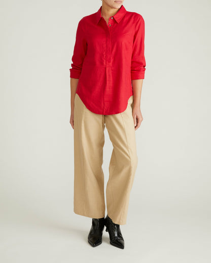 Elbe Popover Stretch Linen Blend Shirt - Brilliant Red | Universal Standard