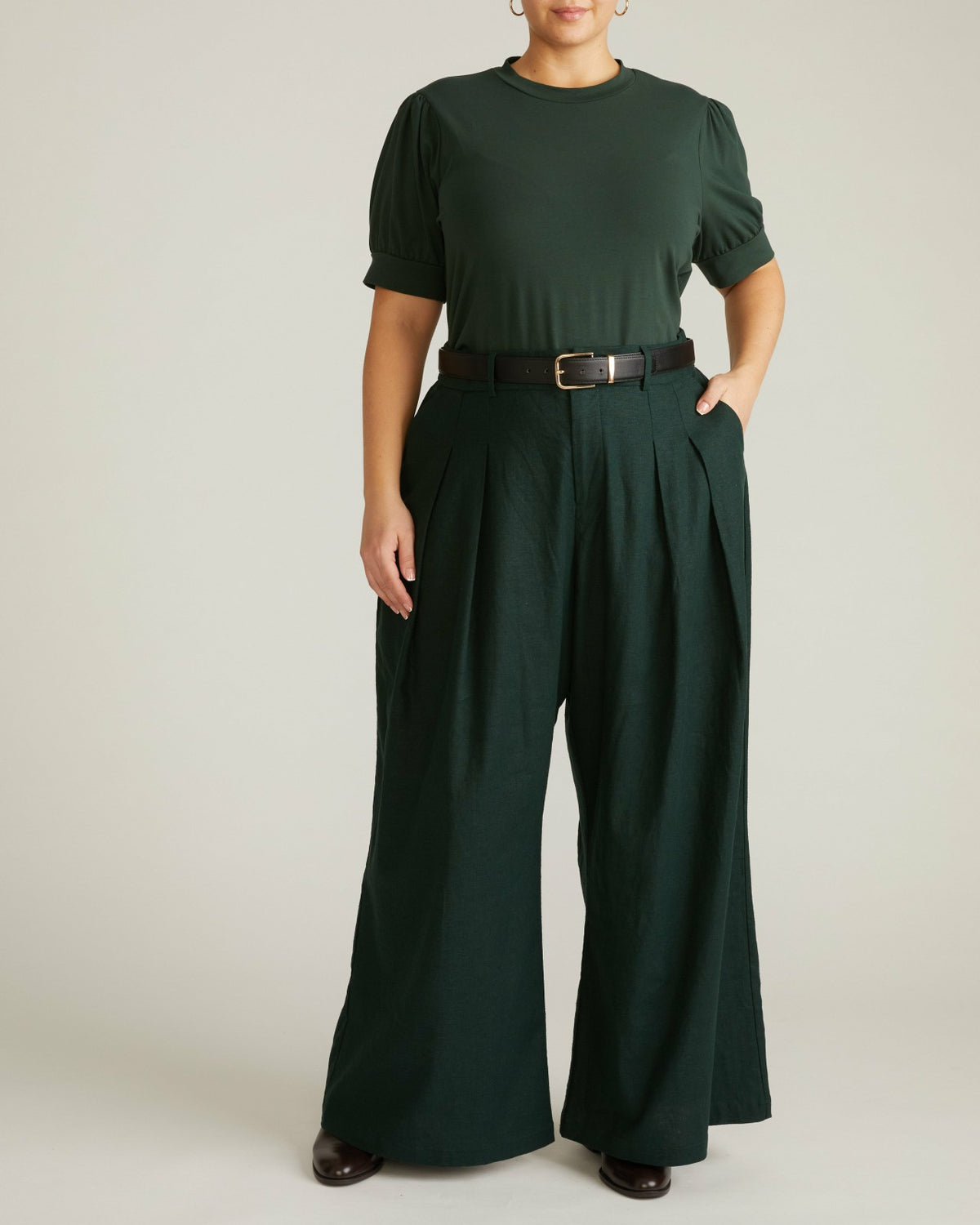 Palais Stretch Linen Blend Wide Leg Pant - Forest Green | Universal Standard