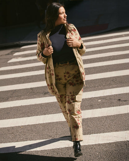 Karlee Stretch Cotton Twill Cargo Pants - Wild Flower Bouquet Print | Universal Standard