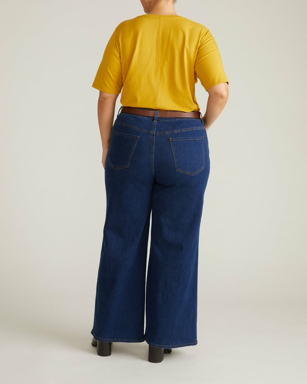 Maia Stovepipe Sleeve V Neck Tee - Yellow Ochre | Universal Standard