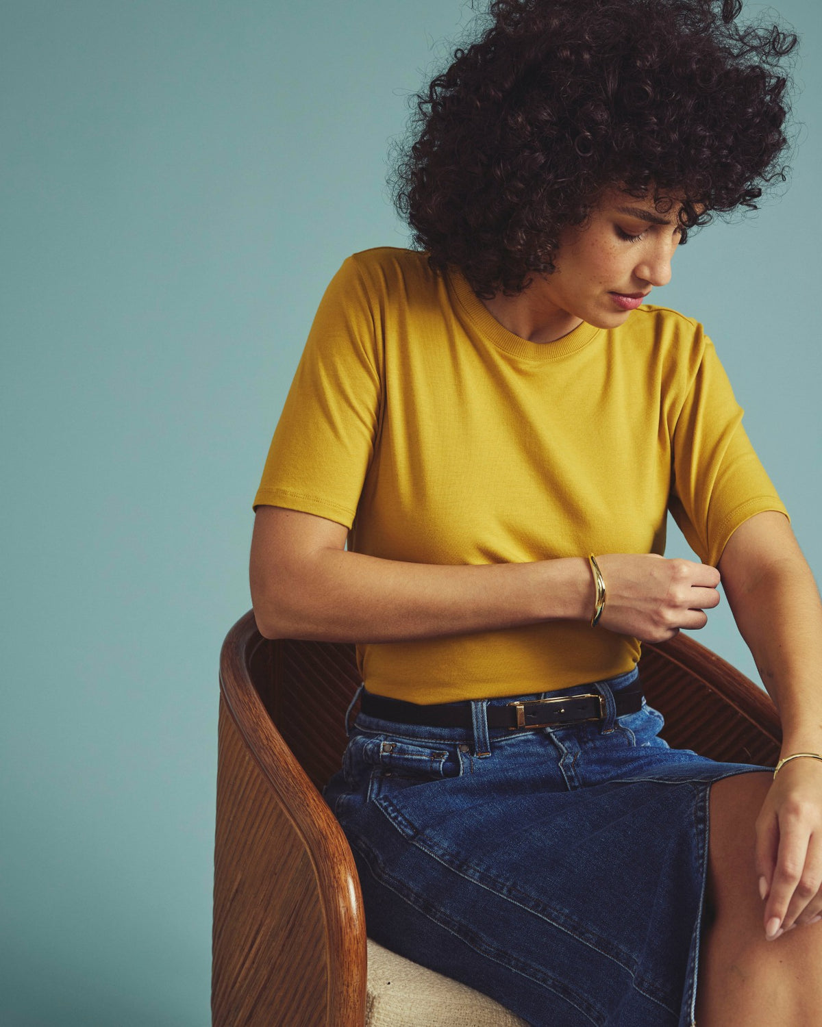 Maia Stovepipe Sleeve Tee - Yellow Ochre | Universal Standard