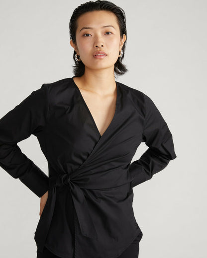 Beacon Stretch Poplin Wrap Shirt - Black | Universal Standard