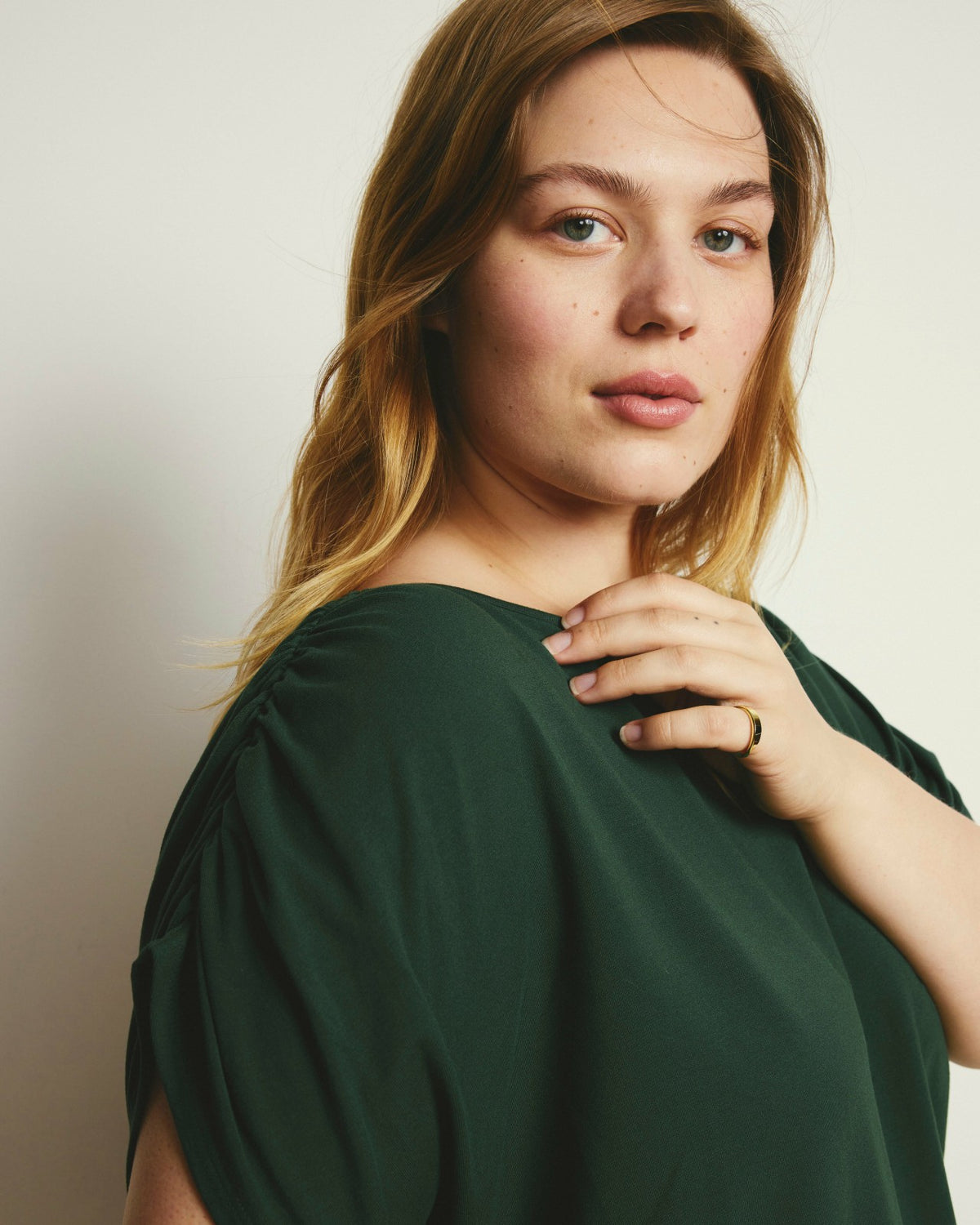 Helena Divine Jersey Gathered Tee - Conifer | Universal Standard