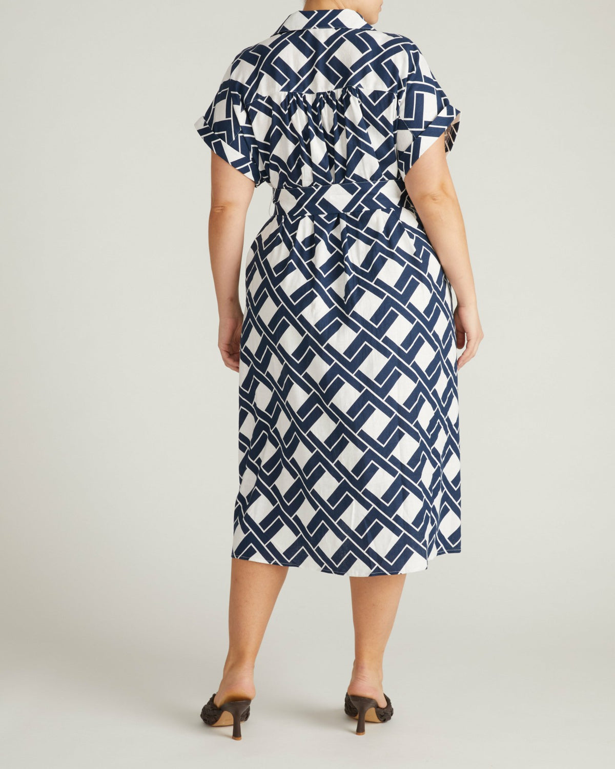 Sandy Stretch Linen Blend Shirtdress - Geometrica Print | Universal Standard