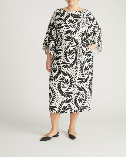 Lio Linen Blend Dress - Vine Print | Universal Standard