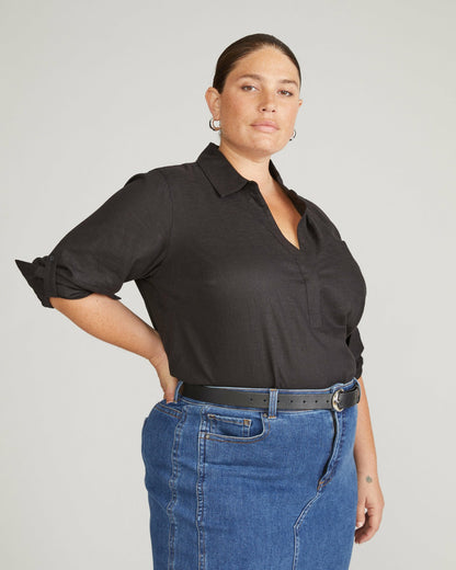 Button Back Linen Blend Polo Shirt - Black | Universal Standard