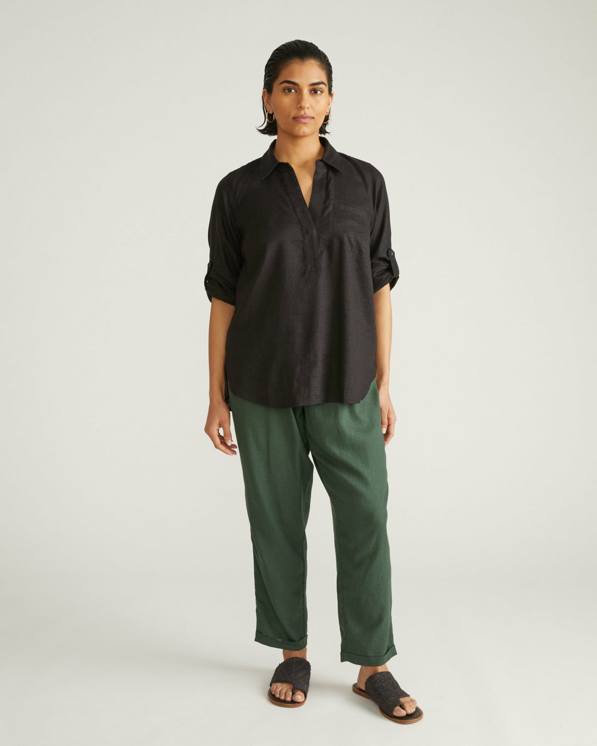 Button Back Linen Blend Polo Shirt - Black | Universal Standard